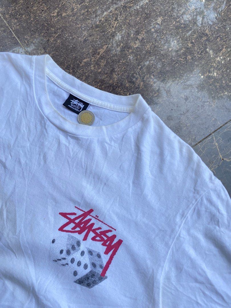 STUSSY DICE (Category: Tshirts & Polo Shirts ) located in Aloran. Submitted by thriftnijep.04 (Listing ID 1468738327, Image 3). Description: Excellent Condition Fresh from bale Dimes: 21 x 28 Medium on tag Issue: Washable stain fresh from bale Color rate: 9/10.
