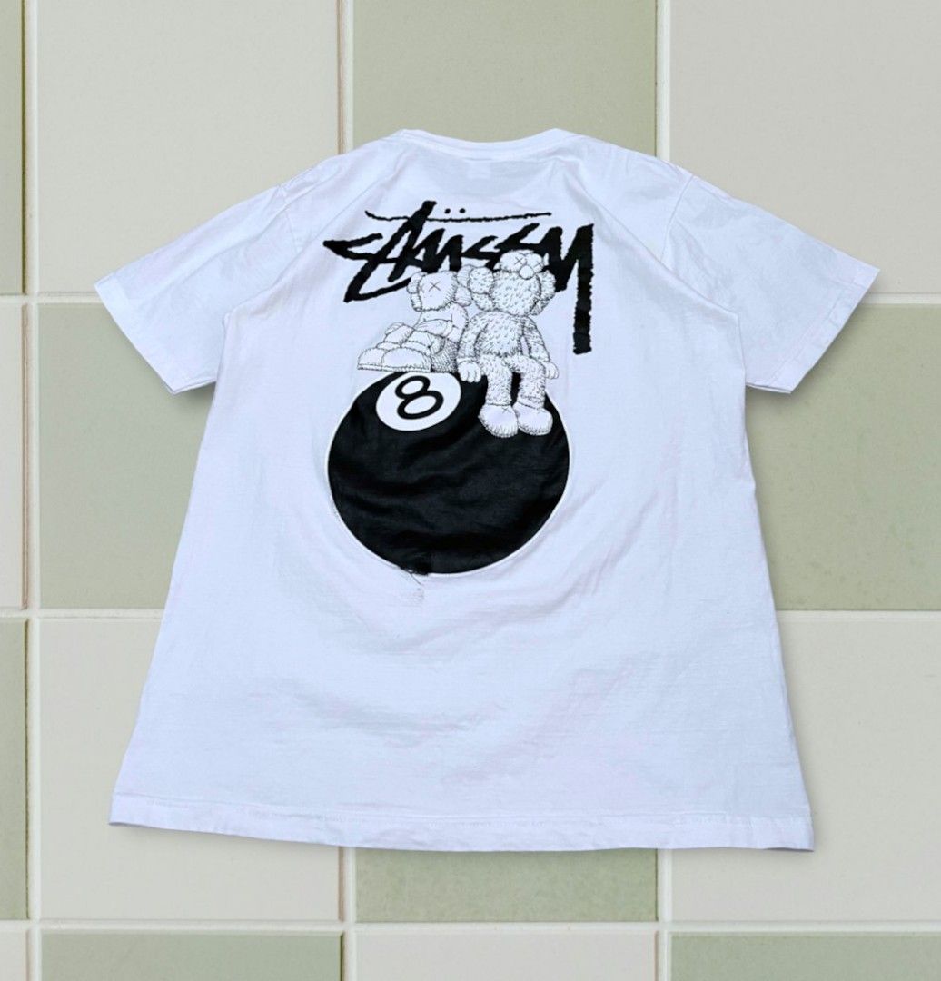 Stussy x Kaws (Category: Tshirts & Polo Shirts ) located in Tayabas. Submitted by sickfinds (Listing ID 1468801975, Image 2). Description: Stussy x Kaws M-L Excellent Condition No Crackprints No pinhole.