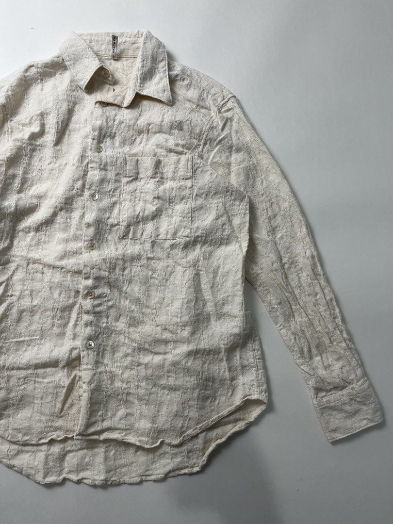 Sunflower Shirt (Category: Formal Shirts) located in Makati City. Submitted by ufcknwthbst (Listing ID 1468734294, Image 3). Description: 21 inch width 27 inch length 9.5/10 condition No issue.