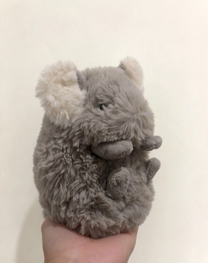 SunLemon Chinchilla plush (Category: Plushies & Soft Toys) located in Manila. Submitted by aacollect.ph (Listing ID 1468832173, Image 2). Description: .