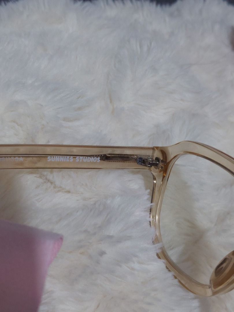 Sunnies Studios Wilmur in Pale Nude (Category: Sunglasses & Eyewear) located in Las Pinas. Submitted by martinedee (Listing ID 1468771045, Image 3). Description: - Brand: Sunnies Studios - Model: Wilmur (Size: 51/22/147) - Color: Pale nude with a transparent acetate finish - Style: Classic rectangle - Fit: Lightweight and comfortable for everyday use - Condition: Excellent -graded lens ( kindly change per your own grade).