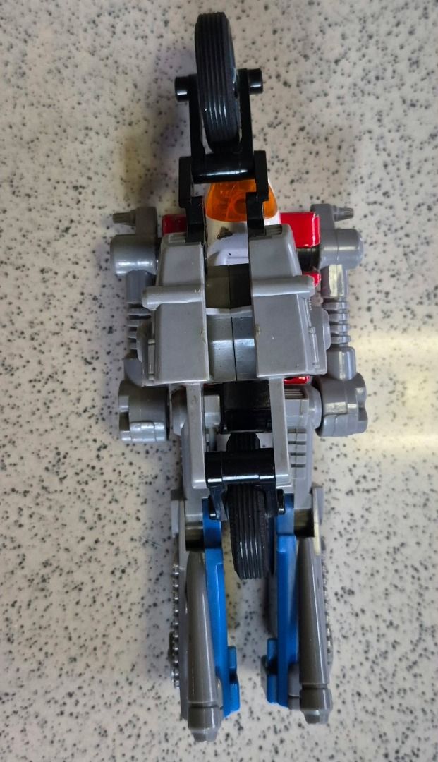 Super Gobots Cy-Kill Action Figure (Category: Action & Battle Toys) located in Tagaytay City. Submitted by gracey332 (Listing ID 1468893240, Image 3). Description: Notice: >> PRICE Negotiable. Message us for discount! > ACTUAL PHOTOS posted >>>> What you see is what you get. <<<<<<< > This is loose and used figure without the original box > Original / Authentic > Give us a chat if you have questions / inquiries before purchasing. Thank you - Vint