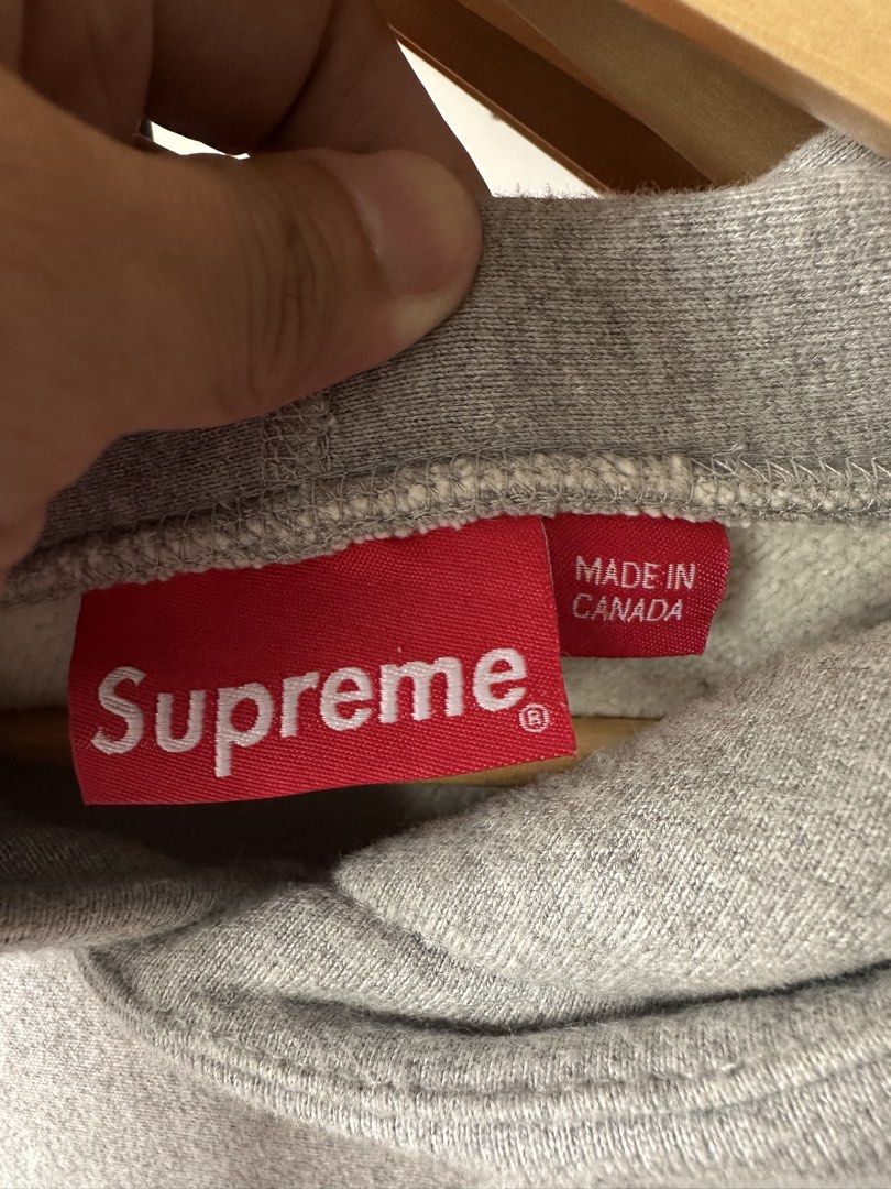 Supreme Box Logo Hooded Sweatshirt Grey XLarge (Category: Hoodies) located in Mandaluyong City. Submitted by nielc02 (Listing ID 1468751015, Image 3). Description: Size: XL Dimes: W25 x L31 Heavy cotton Excellent condition No issue Minimal need wash - Brand: Supreme - Item: Classic Box Logo Hoodie - Color: Grey with Red Logo (White Stitching) - Size: XL - Material: Heavyweight cotton fleece (Made in Canada) - Features: Ribbed side panels, front p