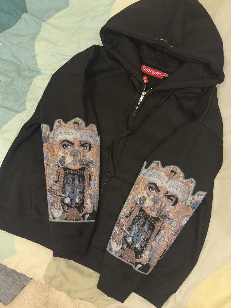Supreme x Michael Jackson (Category: Hoodies) located in Malay. Submitted by samkolder (Listing ID 1468777225, Image 2). Description: Worn twice in Europe. Another declutter. Width or A2A: 26.5 Length: 26 Sleeve: 20 Boxy type, good to layer with tees. Loc: Boracay Island J&T or LBC Cash On PickUp..