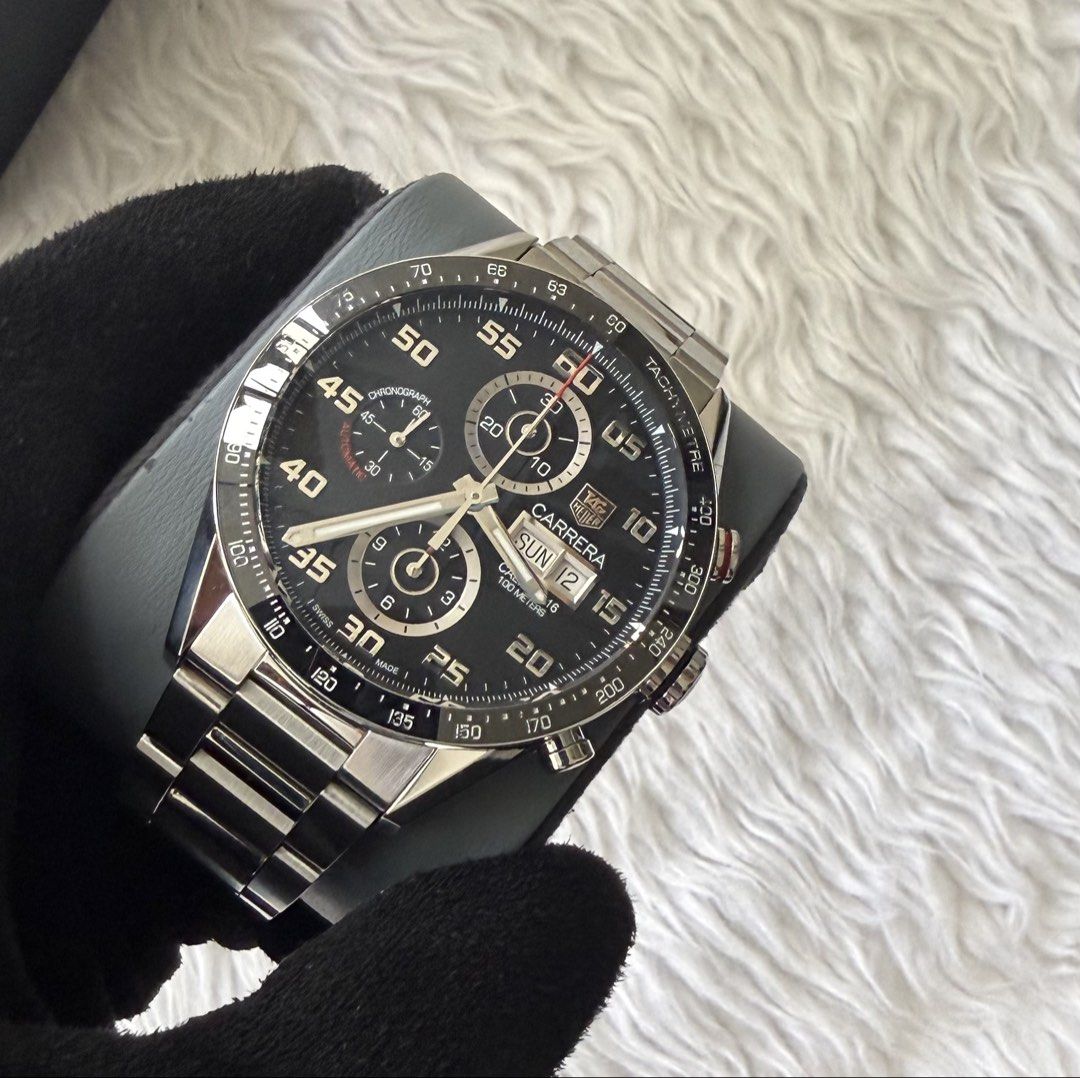 Tag Heuer Carrera Day Date Ceramic (Category: Luxury Watches) located in Quezon City. Submitted by pedro_demain (Listing ID 1468775569, Image 3). Description: Tag heuer Carrera Day Date Ceramic Cv2a1r model 43mm Caliber 16 automatic With box,manual ,card & extra link Local AD 9/10 condition Qc & Bgc area 09955225741.