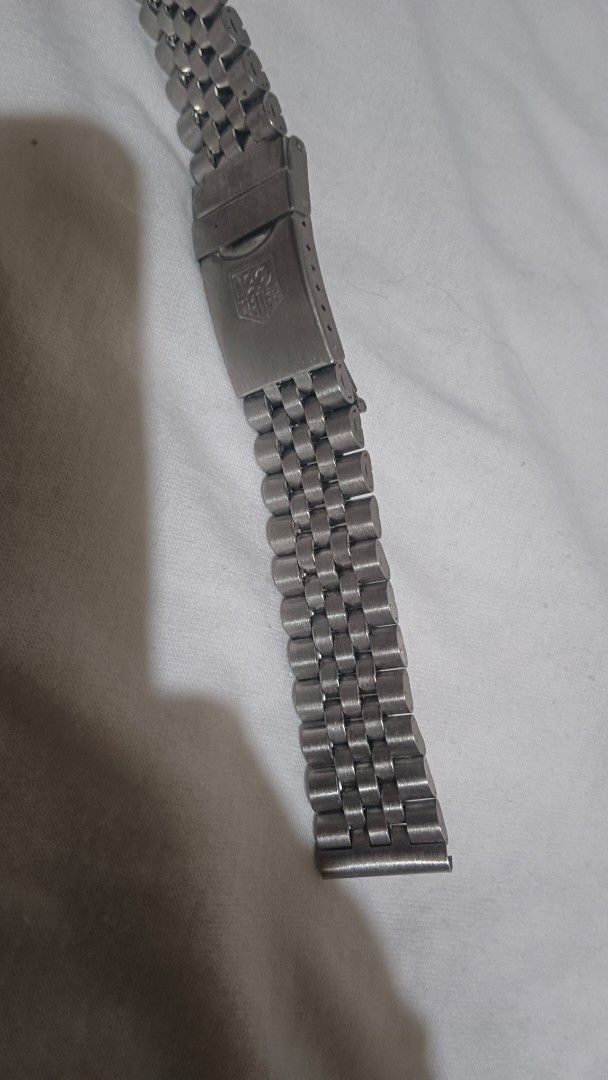 TAG Heuer f1 replacement Bracelet (Category: Luxury Watches) located in Pasig City. Submitted by antikto (Listing ID 1468733122, Image 2). Description: tag heuer f1 replacement bracelet size 18mm.brand new,price 2,500.