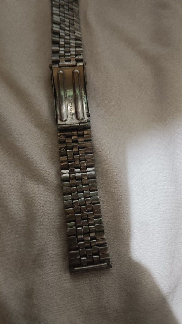 TAG Heuer f1 replacement Bracelet (Category: Luxury Watches) located in Pasig City. Submitted by antikto (Listing ID 1468733122, Image 3). Description: tag heuer f1 replacement bracelet size 18mm.brand new,price 2,500.