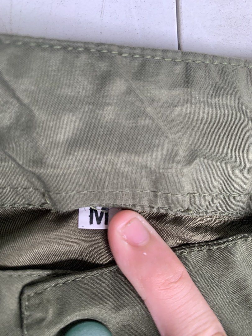 Take All 600 (Category: Coats, Jackets and Outerwear) located in Las Pinas. Submitted by archivefitsph.real (Listing ID 1468830528, Image 2). Description: M, M, XL, M.