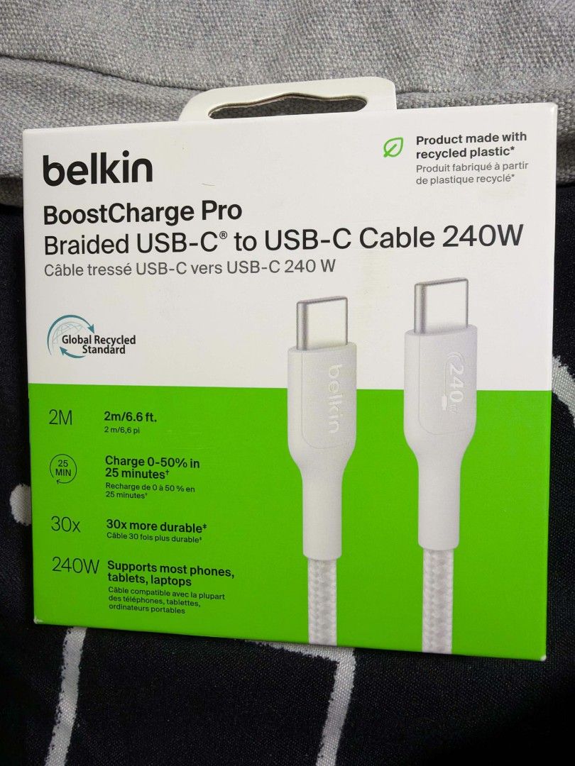 ‼️TAKE ALL ‼️‼️ (Category: Other Mobile & Gadget Accessories) located in Mandaluyong City. Submitted by chisclosett (Listing ID 1468802669, Image 3). Description: Worth 43k 💸💸 Got this from Powermac midnight Launch. Selling it all for 20k ( Negotiable) 🍎.