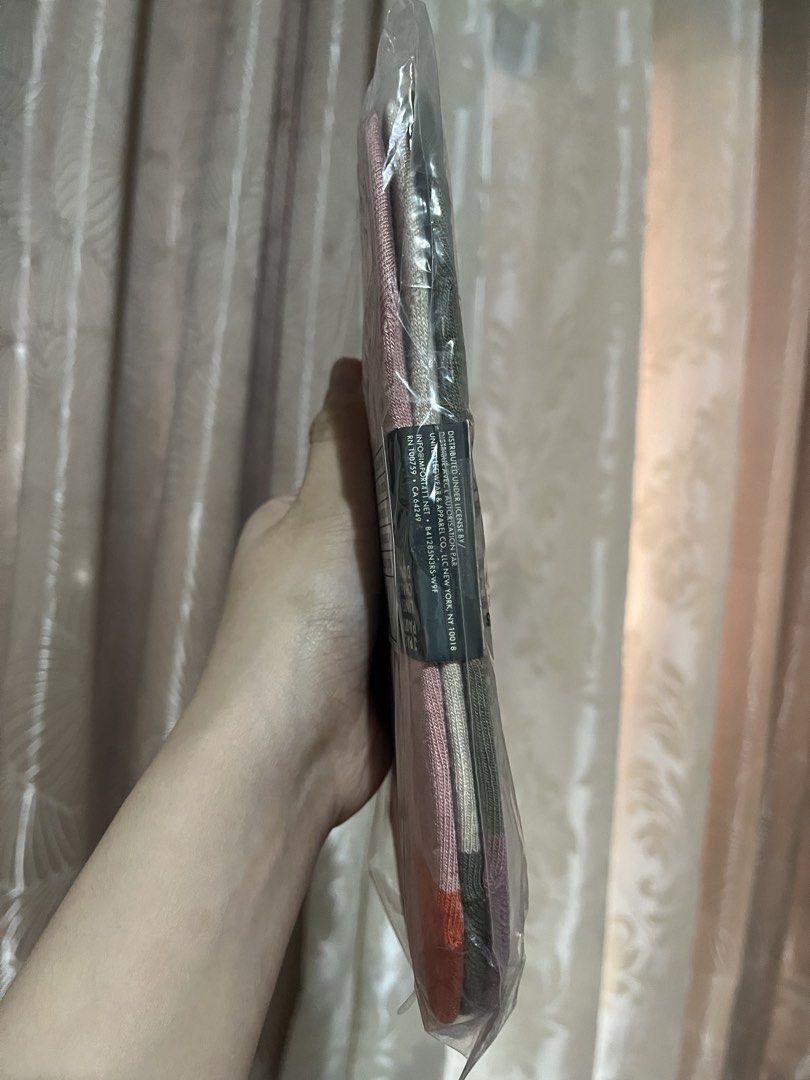 Ted Baker Women's 3 Pack Liner Socks (Category: Socks & Tights) located in Las Pinas. Submitted by epitome.mnl (Listing ID 1468719643, Image 2). Description: 💎Brand New 💎Ted Baker 💎Size 9-11 💎SRP 24USD 💎All items 100% original 📌MOP GCASH or BDO 📌SF Shouldered by the buyer 📌Lalamove/Grab (via sched) 📌Flash / Gogo Express Provincial 80-240 📌Meetups: Las Pinas/Alabang/Laguna via schedule.