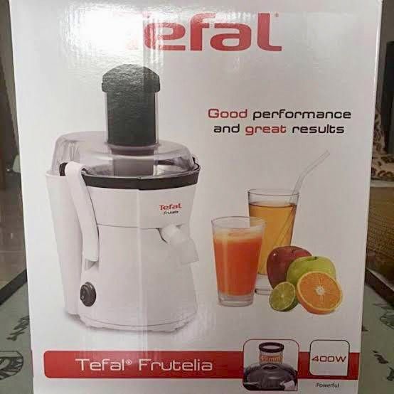 Tefal Frutelia Juicer ZE350 (Category: Juicers, Blenders & Grinders) located in Rizal. Submitted by zaldybanan (Listing ID 1468881874, Image 2). Description: Tefal Frutelia Juicer 400 Watts, 49mm feeding tube, removable 0.5L pulp container,stainless steel filter,2 lateral locking clips, anti drip spout, dishwasher safe pulp collector, lid, pusher, and filter.