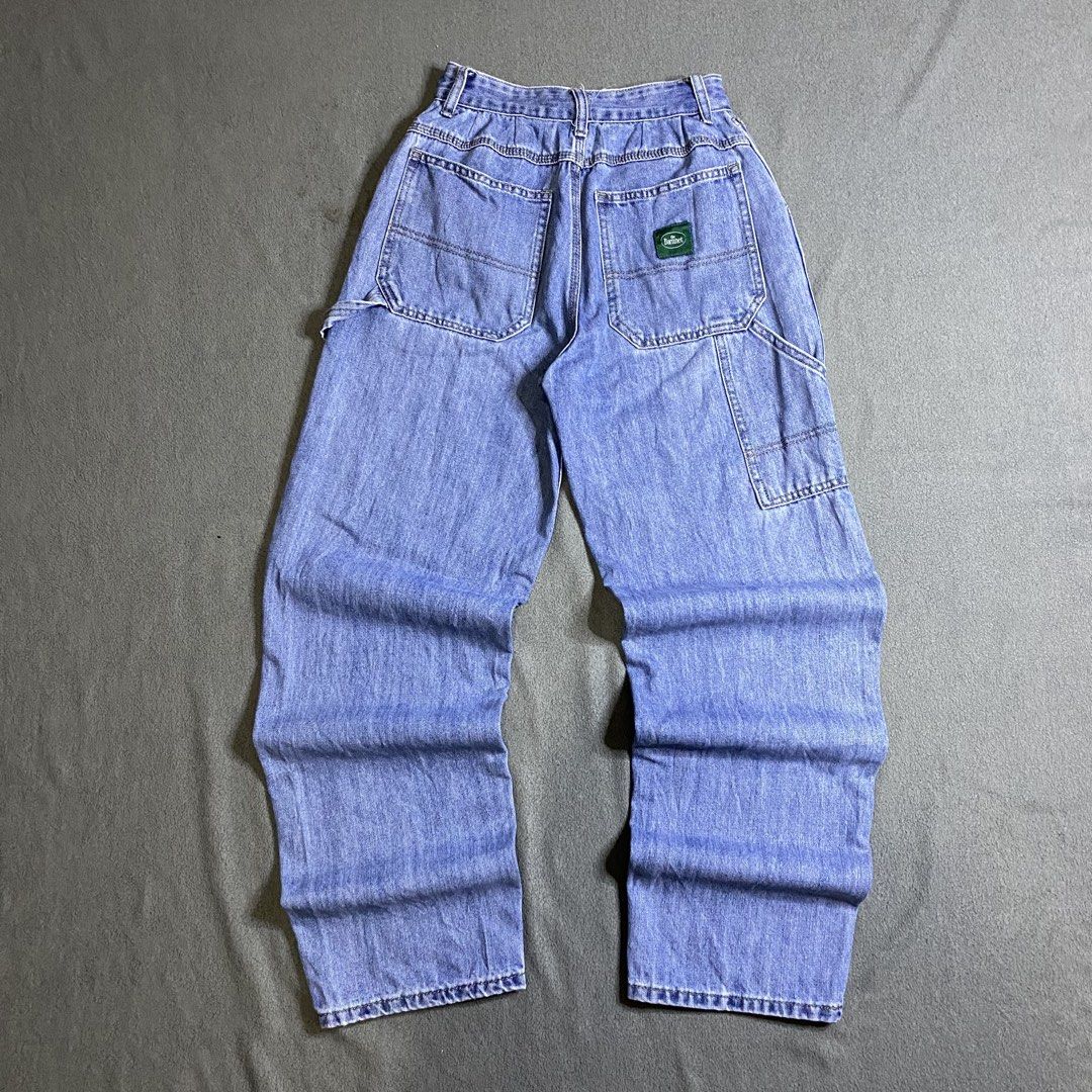 The Barnet Carpenter Pants (Category: Jeans) located in Dasmarinas. Submitted by slime_thrifts (Listing ID 1468845345, Image 1). Description: The Barnet Carpenter Pants 24-25 waist (for kids or petite girls) 39 length Excellent No issue Need wash only ₱250 + sf.