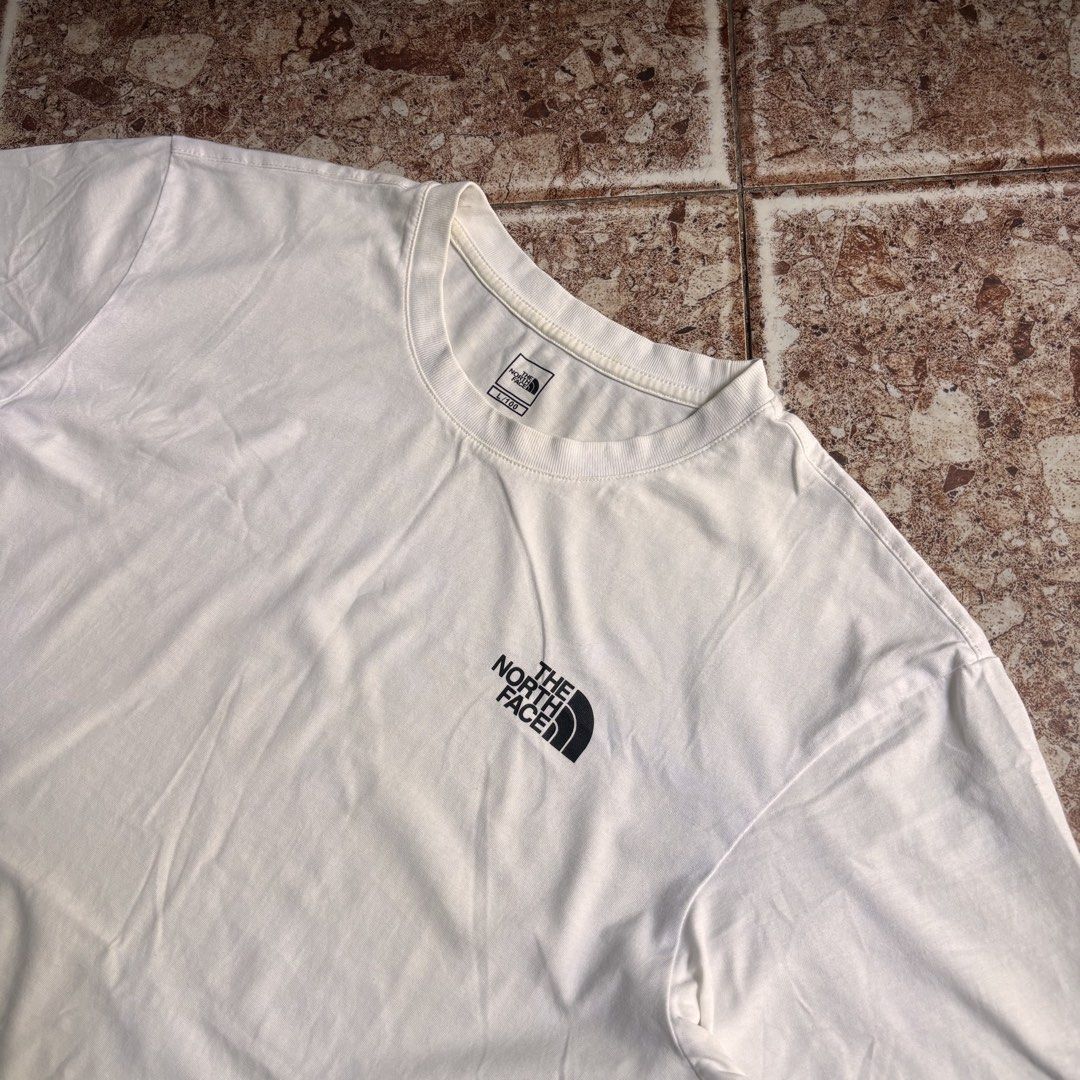 The North Face (Category: Tshirts & Polo Shirts ) located in Manila. Submitted by loydgani (Listing ID 1468768916, Image 3). Description: Length: 28 Width: 21 Sleeve Length: 15 Size: (L) on tags price + sf Issue: Need wash, minor stain washable. 📍Cebu.
