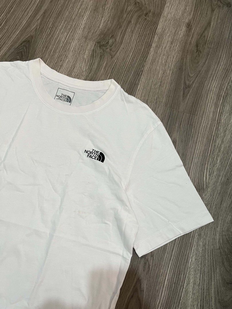 The North Face (Category: Tshirts & Polo Shirts ) located in Tayabas. Submitted by sickfinds (Listing ID 1468802703, Image 3). Description: The North Face Medium Excellent Condition.