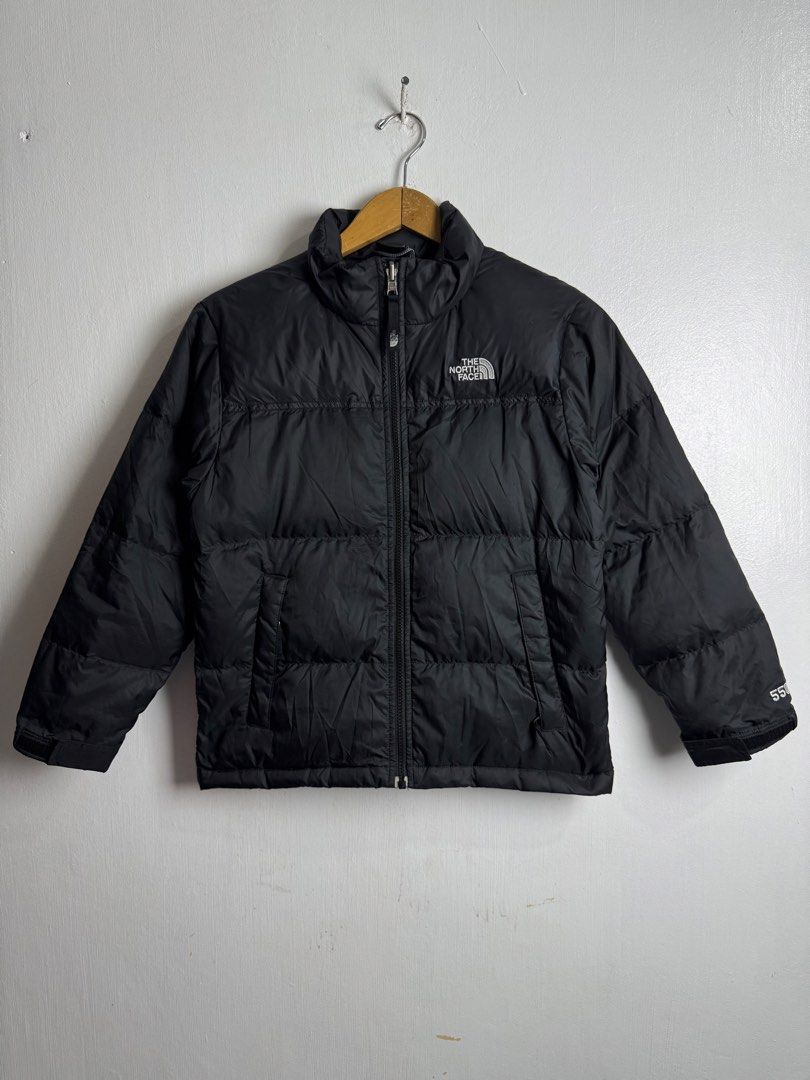 The North Face ( TNF) 550 Down Puffer Jacket (Category: Coats, Jackets and Outerwear) located in Daraga. Submitted by mirandillaadrian (Listing ID 1468881257, Image 1). Description: The North Face 550 Down Puffer Jacket Authentic No issue ( isang himol himol lang last pic di halata) Like new 18.5 width 23 Length 20 sleeve 16 shoulder to shoulder Can fit small to med women .