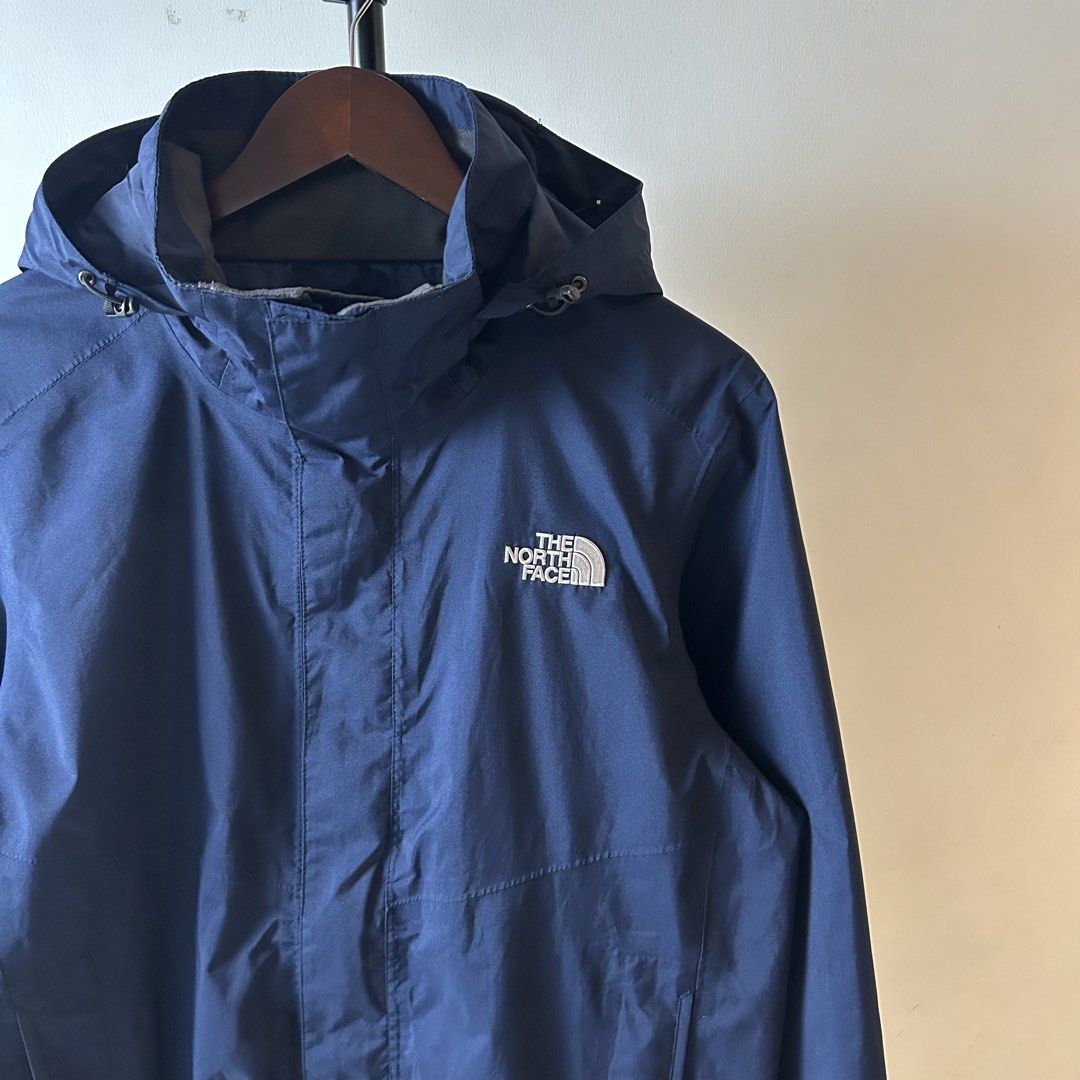 The North Face Gore-Tex Jacket (Category: Coats, Jackets and Outerwear) located in Bacolod City. Submitted by dashloots (Listing ID 1468879357, Image 2). Description: The North Face Gore-Tex Jacket Navy Blue colorway Medium on tag W-23’ , L-29’ Flaws: none Mode of delivery: (J&T) 📦 Price: 1,500 Negotiable for sure buyers! Location: Bacolod City, Negros Occ.📍.