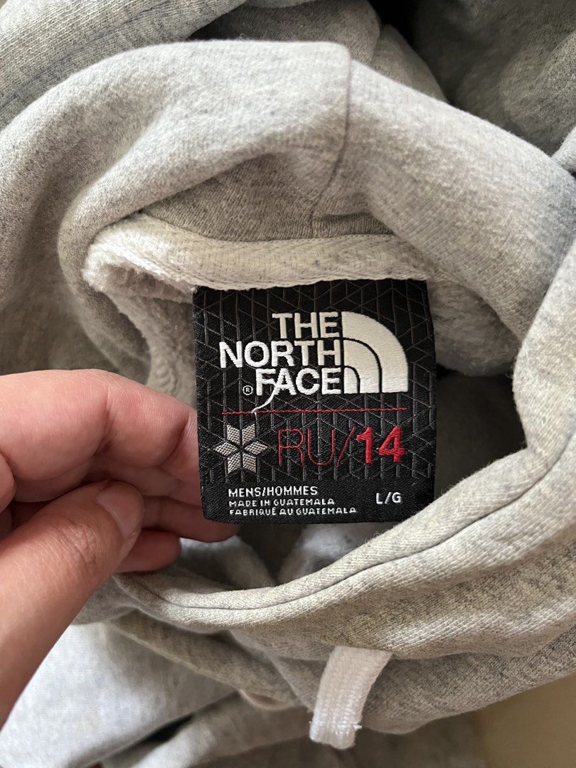 The north face hoodie (Category: Coats, Jackets and Outerwear) located in Manila. Submitted by declung_333 (Listing ID 1468739760, Image 3). Description: Needs cleaning lang. all goods pa.
