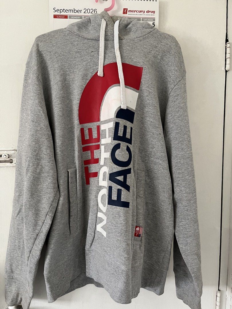 The north face hoodie (Category: Coats, Jackets and Outerwear) located in Manila. Submitted by declung_333 (Listing ID 1468739760, Image 1). Description: Needs cleaning lang. all goods pa.