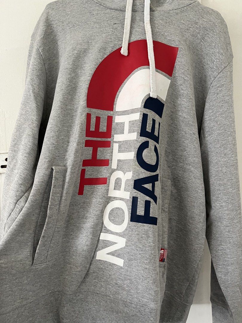 The north face hoodie (Category: Coats, Jackets and Outerwear) located in Manila. Submitted by declung_333 (Listing ID 1468739760, Image 2). Description: Needs cleaning lang. all goods pa.