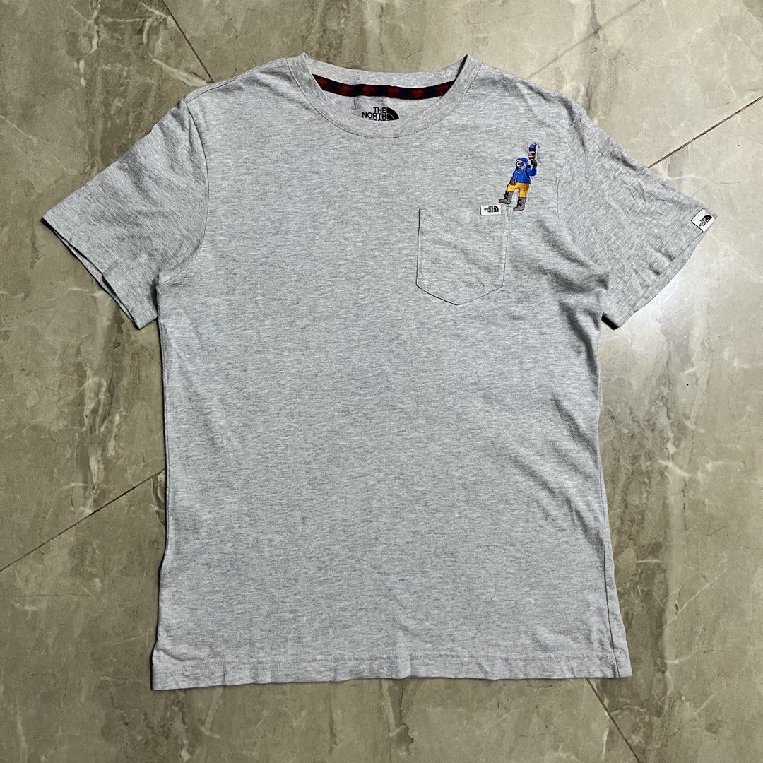 THE NORTH FACE POCKET T SHIRT (Category: Tshirts & Polo Shirts ) located in Marikina City. Submitted by arniejane23 (Listing ID 1468879158, Image 1). Description: THE NORTH FACE POCKET T SHIRT SIZE MEDIUM ASIA DIMENSION width - 20 length - 26 NO ISSUE/NO FLAWS EXCELLENT CONDITION!! 📩📩📩.