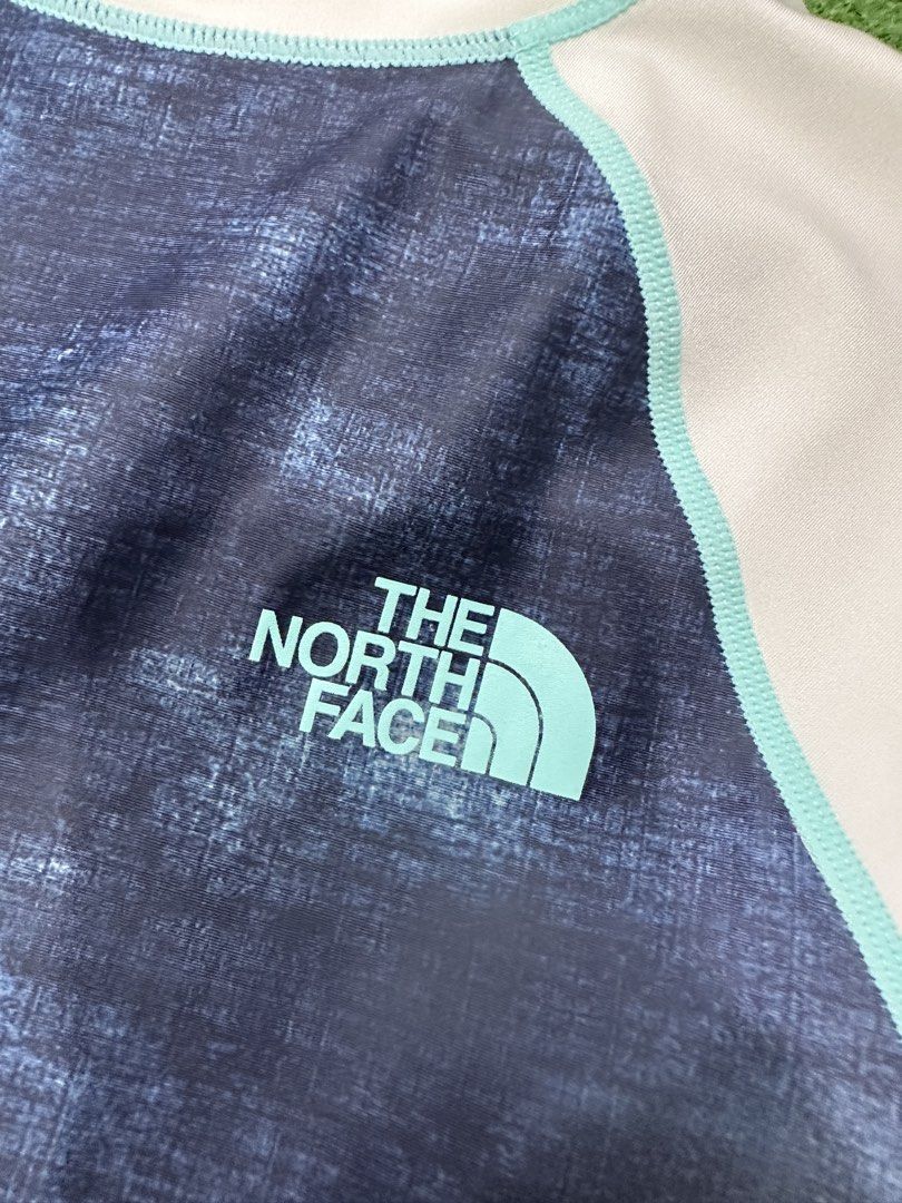 The North Face Rashguard Long Sleeve (Category: Rash guard) located in San Fernando. Submitted by jazzclosetest2018 (Listing ID 1468818191, Image 3). Description: My Location: San Fernando, Pampanga📍 Payment 1st Transaction! The North Face Rashguard Long Sleeve Size: Large/100 (On Tag) / Medium Women's L25" * W17.5" (stretch. fabric) Excellent Condition Legit/Authentic P 450.00 + SF.