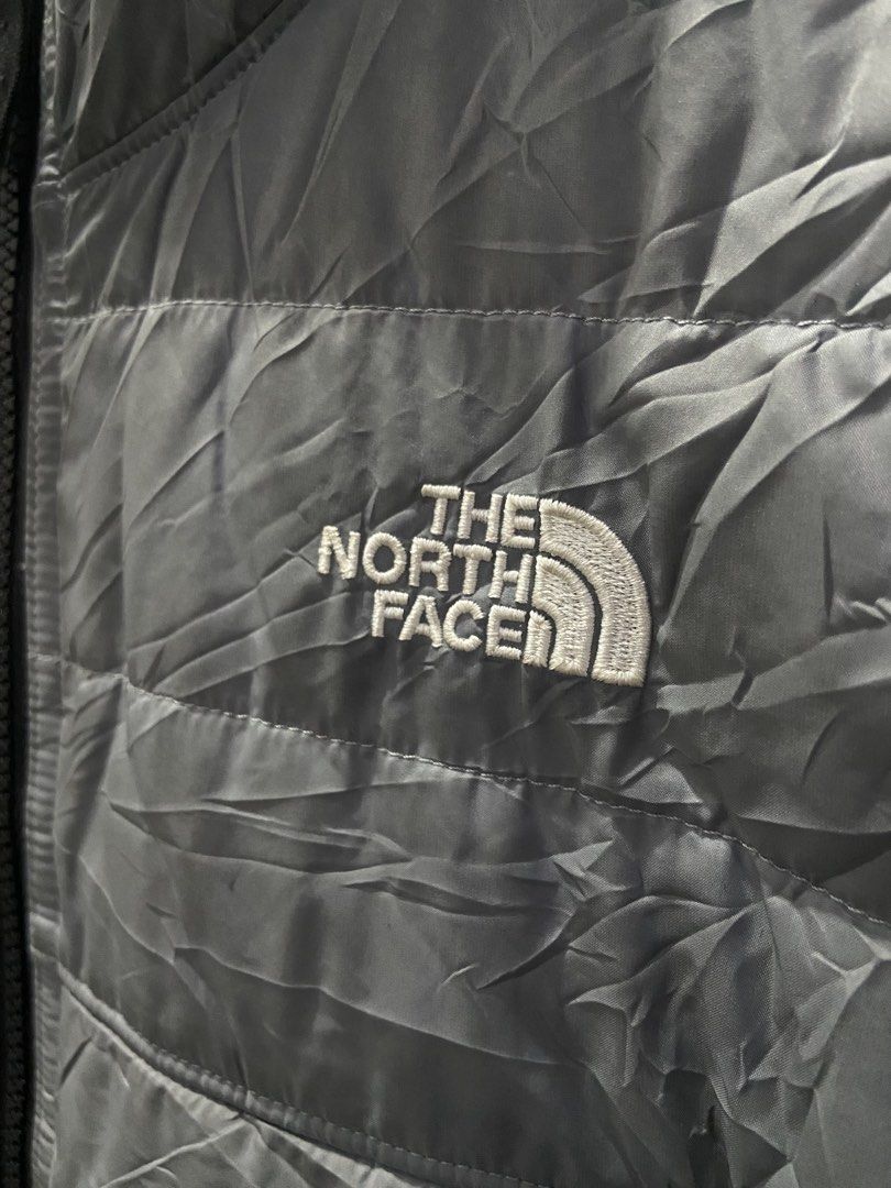 The North Face boys Reversible Perrito Jacket (Category: Coats, Jackets and Outerwear) located in Tukuran. Submitted by retrothrifter88 (Listing ID 1468784420, Image 2). Description: 19x25 Boys Large Small for adult.