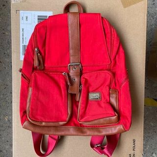 (Category: ) located in . Submitted by nata_finds_sg (Listing ID 1468796648, Image 1). Description: .