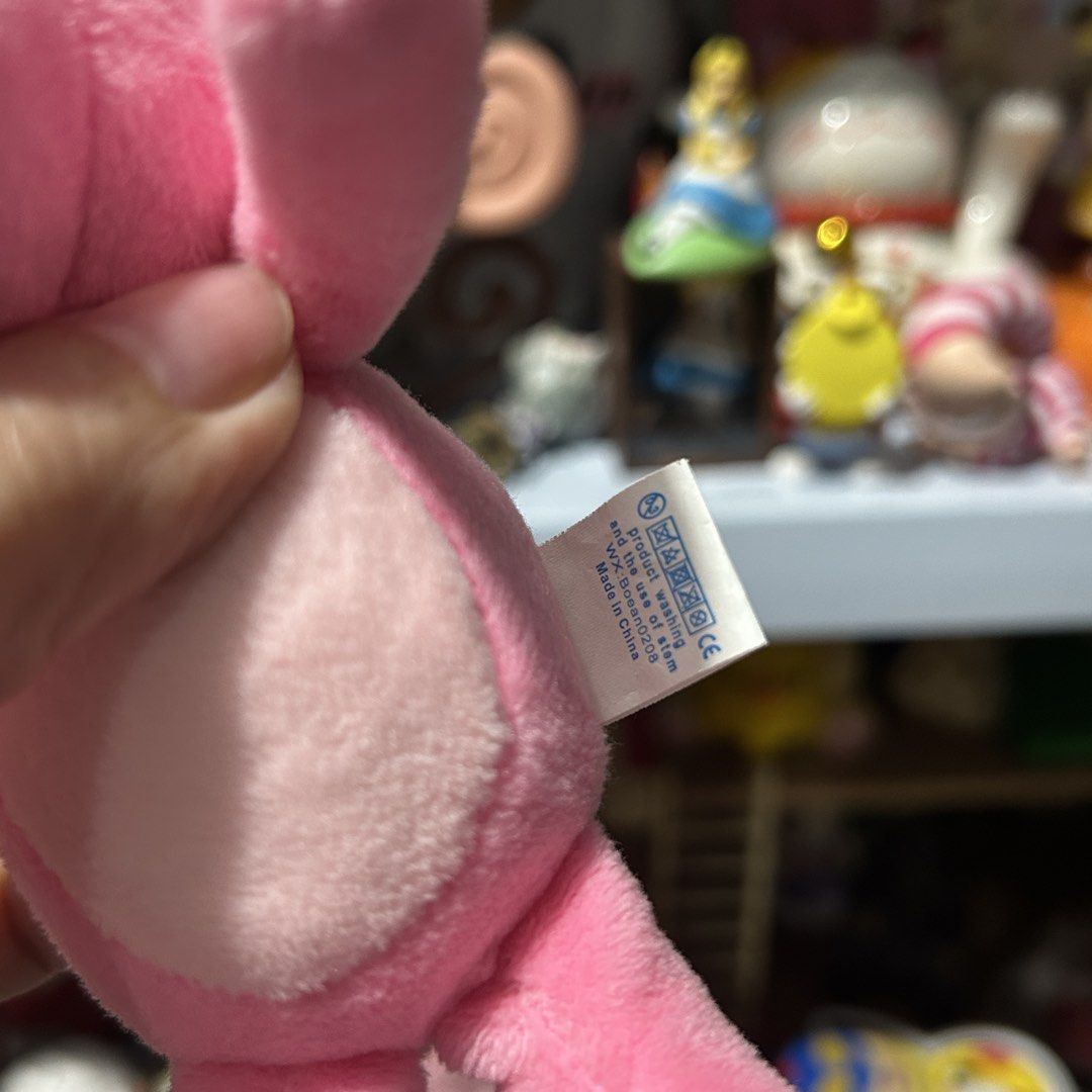 The Pink Panther Plush Charm (Category: Plushies & Soft Toys) located in Quezon City. Submitted by kitsune.treasures (Listing ID 1468835460, Image 3). Description: *First to pay policy! *1 day reservation only. Failure to pay on time, auto cancel. 📍Quezon City * MOD: J&T | Lalamove * MOP: GCASH | BPI 📦ON HAND AND READY TO SHIP! CONDITION: WHAT YOU SEE IS WHAT YOU GET. Dimensions: Kindly check the photos for the actual measurements. Please check