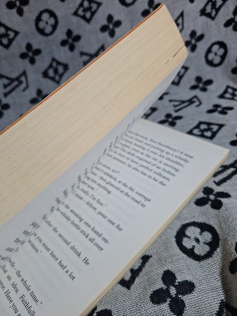 The White Tiger bu Aravind Adiga (Category: Storybooks) located in Puerto Princesa. Submitted by beepbobib (Listing ID 1468901518, Image 3). Description: Please keep in mind that these are second-hand books, so kindly manage your expectations. ⭐️ I can send more pictures upon request. ⭐️ Payment-first policy. ⭐️ No rush shipping, please. ⭐️ The miner will shoulder the shipping fee (SF). Our courier is J&T ⭐️can do meet up in : Baywalk Puerto Prin