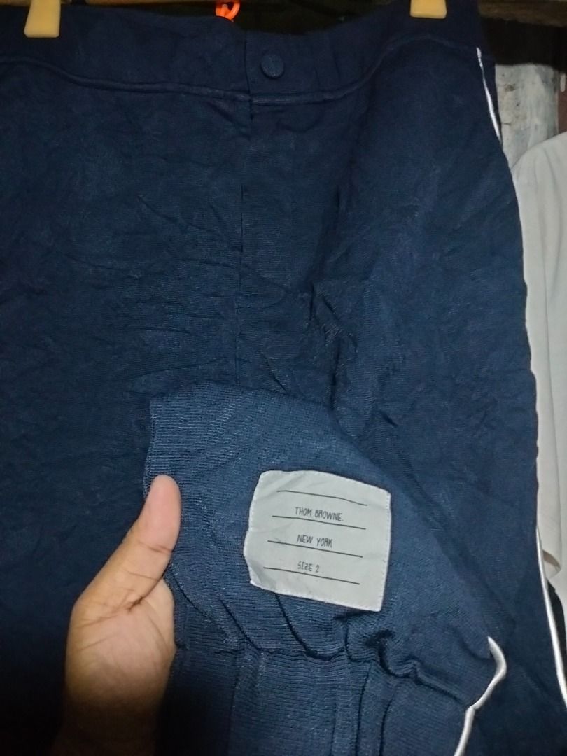 Thom Browne jogging pants (Category: Joggers) located in Kalibo. Submitted by thriftedbykim12 (Listing ID 1468877513, Image 3). Description: Like new condition 32-33/39 Issue:none 1200+sf.