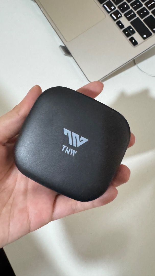 Tnw Mic A41 (Category: Other Accessories) located in Pasay City. Submitted by mksn.04 (Listing ID 1468720509, Image 2). Description: Used twice only Rfs - upgrade Original Price - 1,900.