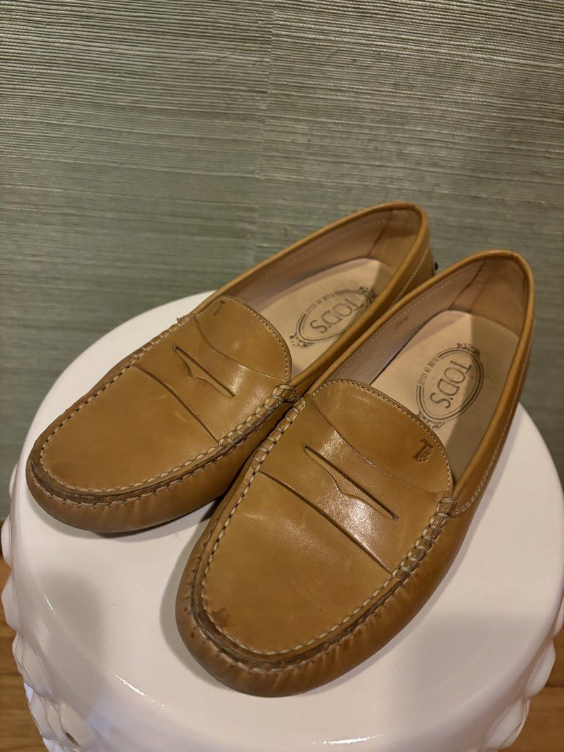 Tod's Tan Leather Loafers (Category: Sneakers & Footwear) located in Muntinlupa City. Submitted by juliegarcia (Listing ID 1468811184, Image 2). Description: 🚢 Shipping fee not included. 💸 Price negotiable. 💌 DM for more photos & info. .
