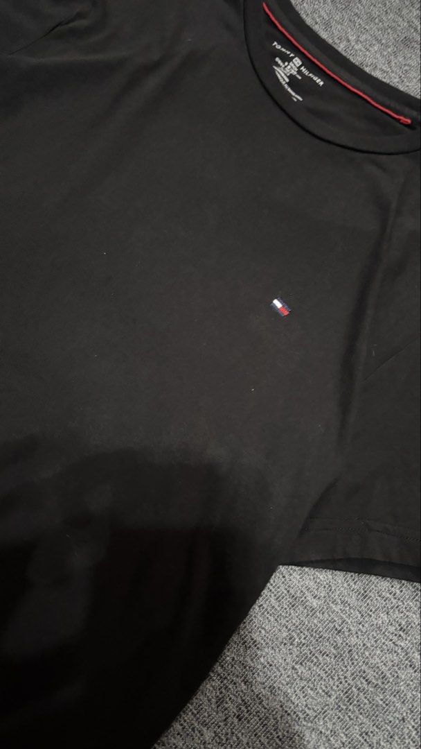 TOMMY HILFIGER (Category: Formal Shirts) located in Silang. Submitted by aljones64 (Listing ID 1468774767, Image 3). Description: .