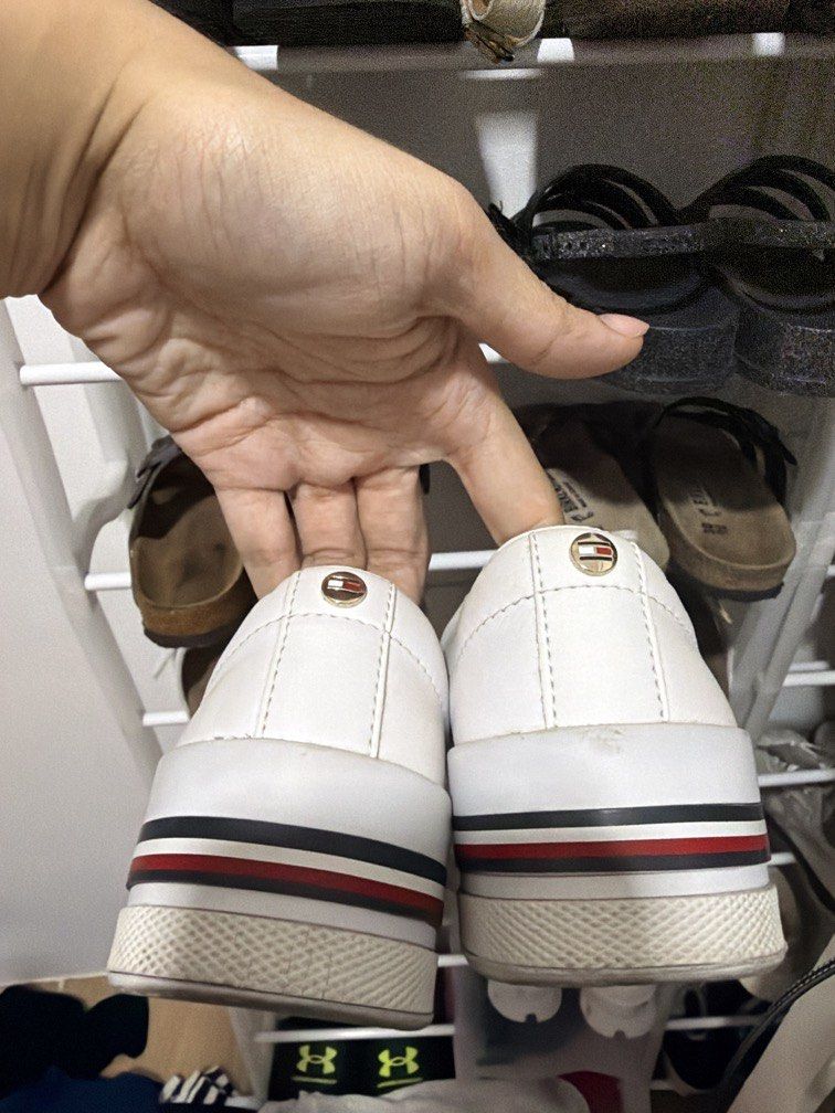 Tommy Hilfiger (Category: Shoe inserts) located in Rizal. Submitted by rashamd (Listing ID 1468791965, Image 3). Description: EU 38 📌OG.