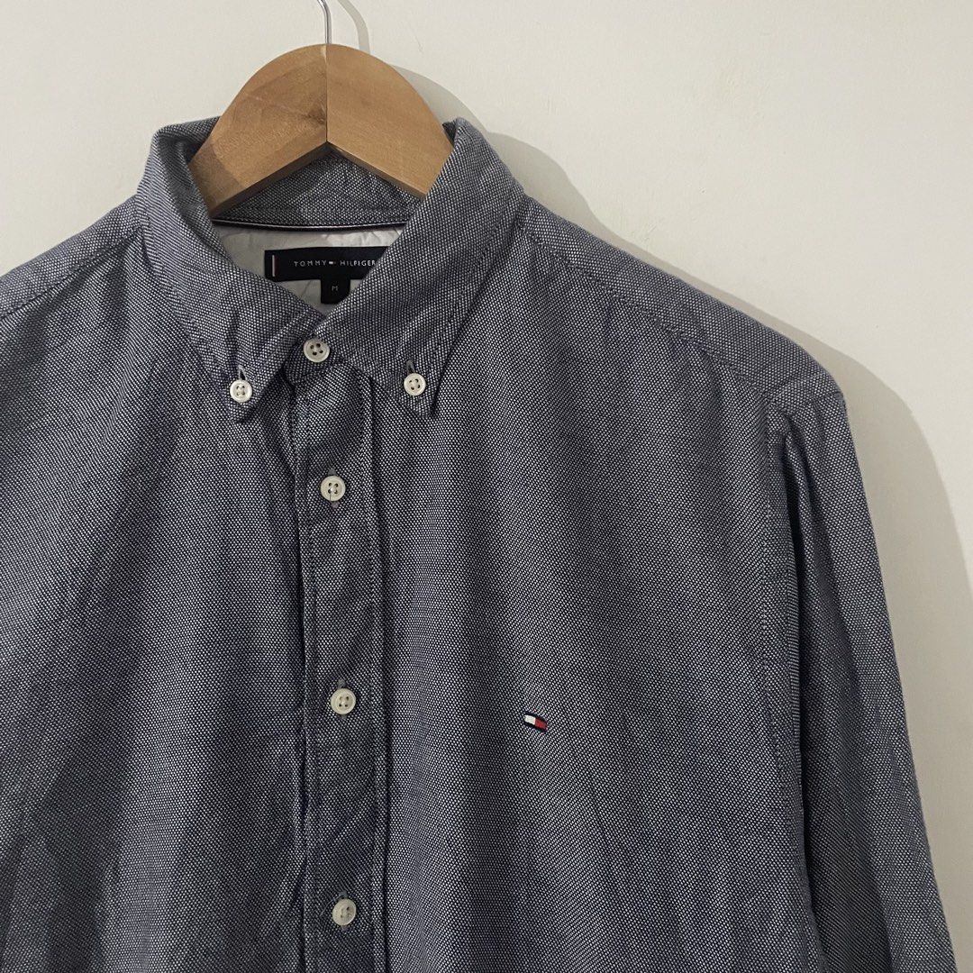 Tommy Hilfiger Blue Button Down Shirt Size M (Category: Tshirts & Polo Shirts ) located in Cebu City. Submitted by trashloots.ceb (Listing ID 1468747529, Image 2). Description: Tommy Hifiger Button Down‼️ AS NEW Size: MEDIUM W 21/ L 28 to 30 (long back) COLORATE 9.5/ 10 ISSUE : ❌❌❌ 689 Free Shipping 🛒🛒 📍CEBU , SAN FERNANDO 🚚 J&T EXPRESS.