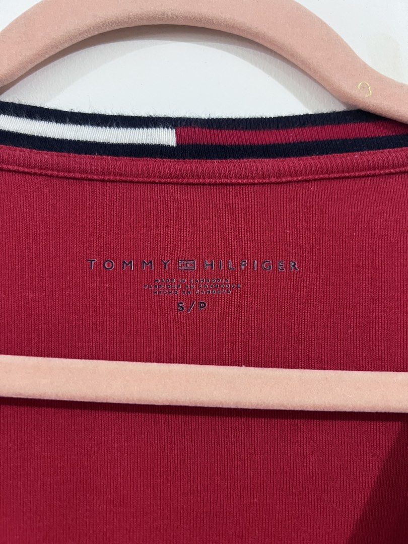 Tommy Hilfiger B-Neck Top (Category: Shirts) located in Bacoor. Submitted by pktd10 (Listing ID 1468793632, Image 2). Description: .