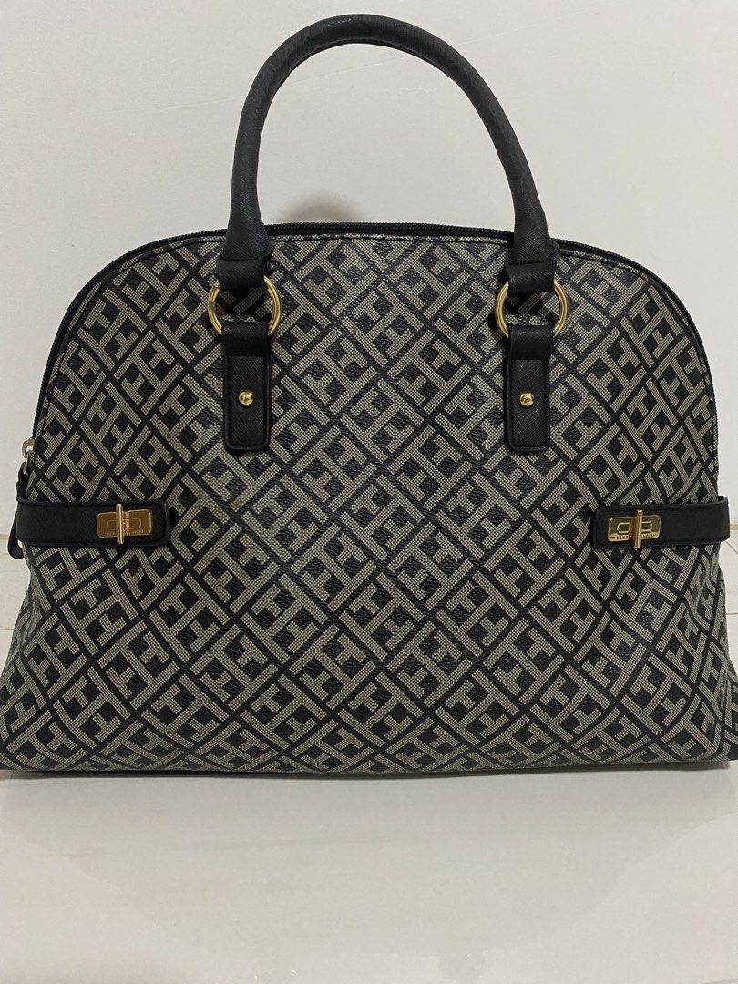 Tommy Hilfiger Dome Satchel TH monogram (Category: Shoulder Bags) located in Manila. Submitted by morsgotthrift (Listing ID 1468766083, Image 3). Description: Tommy Hilfiger Dome Satchel TH monogram Gold hardware with tommy hilfiger ingrave Authentic No issue Rank A condition Excellent condition 1,450+sf.