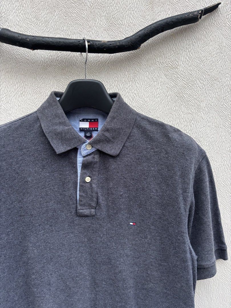 Tommy Hilfiger Polo Shirt (Category: Tshirts & Polo Shirts ) located in Baybay. Submitted by thrift.ed2023 (Listing ID 1468713531, Image 2). Description: Tommy Hilfiger Polo Shirt Large 21x27 LB 29 No Issue Good as New.