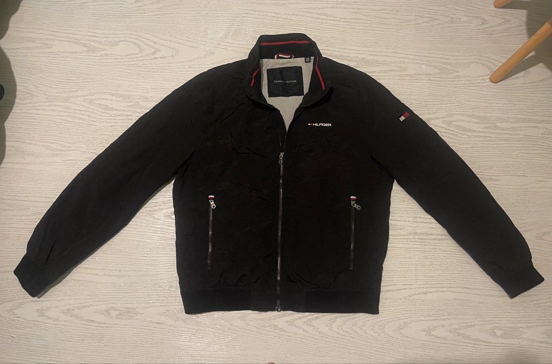 Tommy Hilfiger Windbreaker Jacket (Category: Coats, Jackets and Outerwear) located in Manila. Submitted by karlthrift922 (Listing ID 1468846543, Image 3). Description: Large up to XL size As new condition No issue.