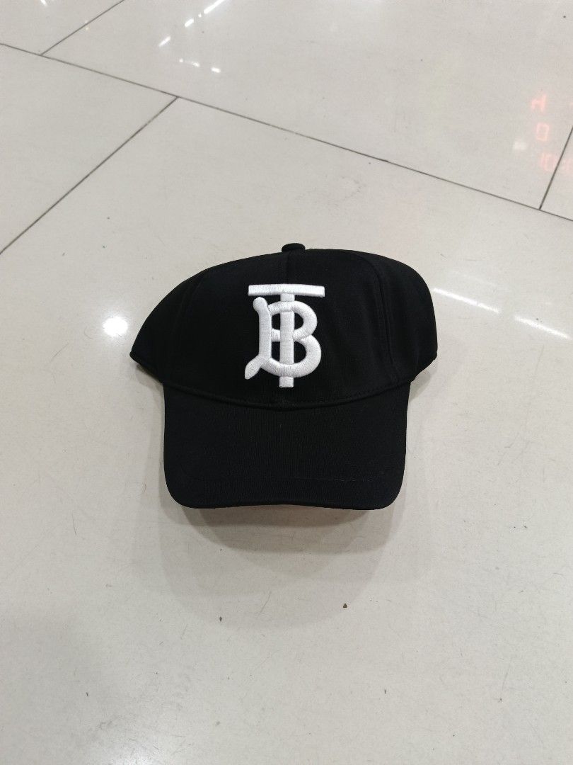 TOP GRADE HATS (Category: Caps & Hats) located in Manila. Submitted by shayydee (Listing ID 1468806104, Image 3). Description: dm for more details 📩✅ door to door✅ cash on delivery 🚚✅ top grade hats/caps✅✅✅.