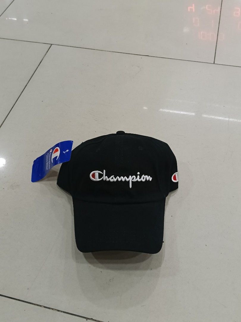 TOP GRADE HATS (Category: Caps & Hats) located in Manila. Submitted by shayydee (Listing ID 1468806104, Image 1). Description: dm for more details 📩✅ door to door✅ cash on delivery 🚚✅ top grade hats/caps✅✅✅.