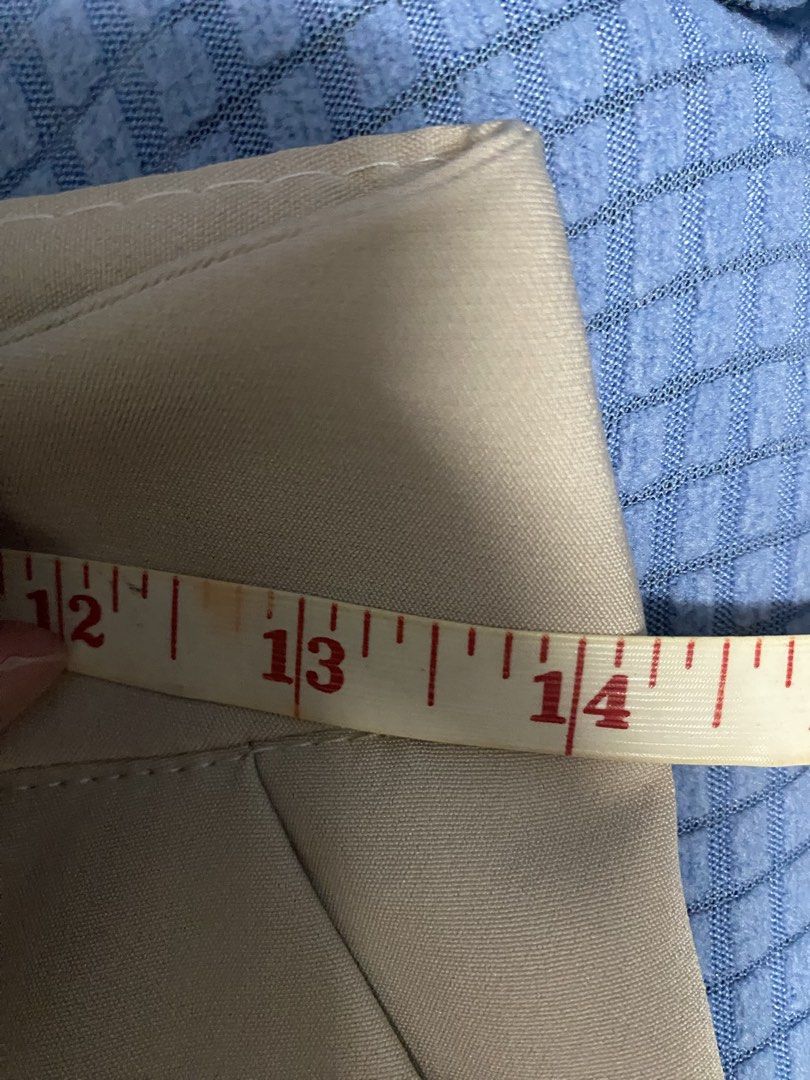 TOPONE PETITE Beige Trousers Size M (Category: Jeans) located in Taytay. Submitted by themissmj (Listing ID 1468902619, Image 2). Description: - Brand: TOPONE PETITE - Color: Versatile beige - Size: M - Waist: ~13.5 inches (measured flat) - Length: ~41 inches - Fit: Tailored straight-leg with structured waistband - Details: Includes front pockets.