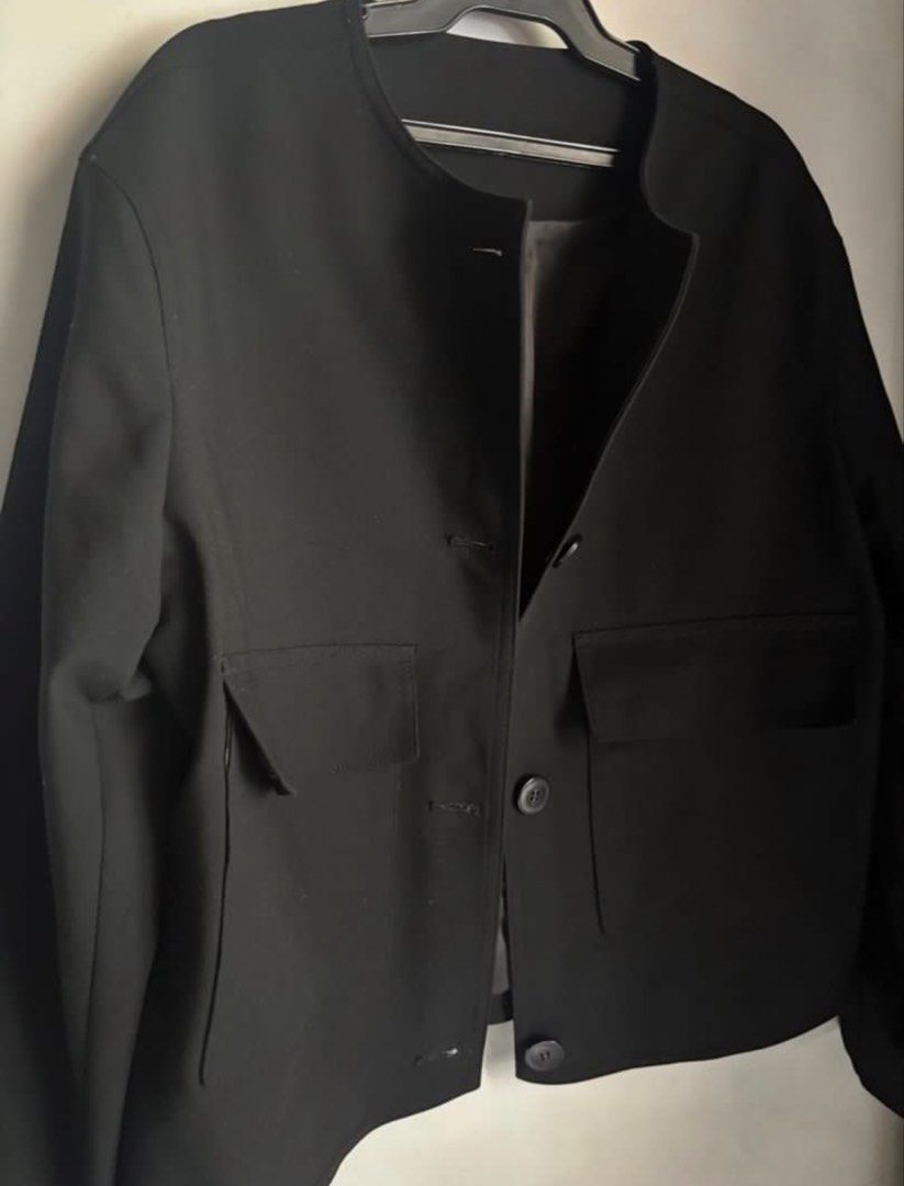Topten10 Black Button-Up Jacket (Category: Coats, Jackets and Outerwear) located in General Trias. Submitted by r_bimil (Listing ID 1468722502, Image 3). Description: Topten10 Black Button-Up Jacket for sale!.
