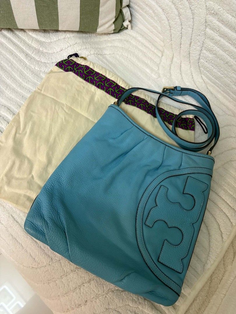 Tory Burch All T Pebbled Shoulder Bag (Category: Shoulder Bags) located in Pasay City. Submitted by happywater.9e9c95 (Listing ID 1468724022, Image 1). Description: Courier: J&T, LBC or Lalamove MOP: GCASH / BDO.