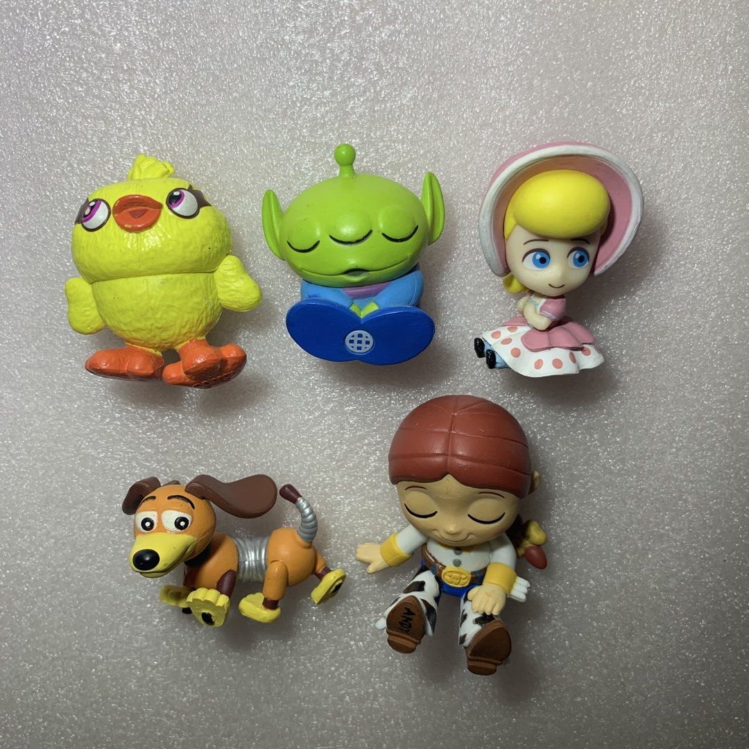 Toy story characters (Category: Character Goods) located in Valenzuela. Submitted by heypapermoon (Listing ID 1465224677, Image 2). Description: Toy story characters With markings Preloved items Manage your expectation RFS: declutter Message me here for any question regarding the item.