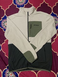 (Category: ) located in . Submitted by mallthrift (Listing ID 1468852342, Image 1). Description: .