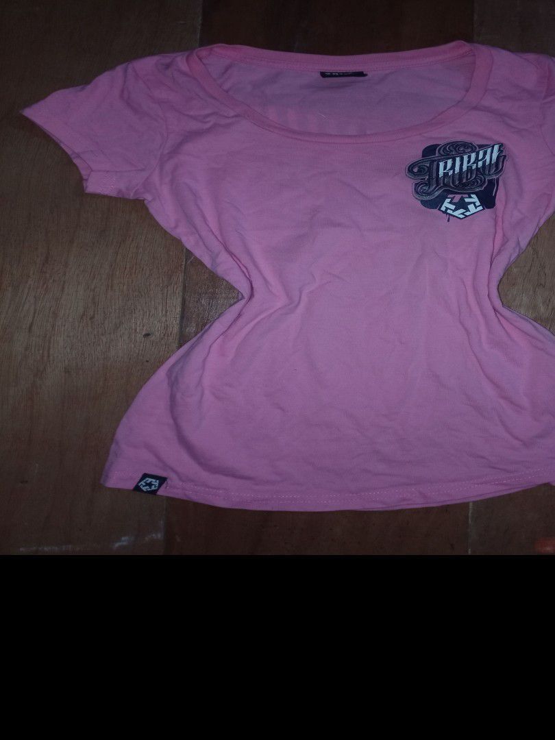 Tribal T-shirt (Category: Shirts) located in Valenzuela. Submitted by wearitbabe.hk (Listing ID 1468815938, Image 3). Description: .