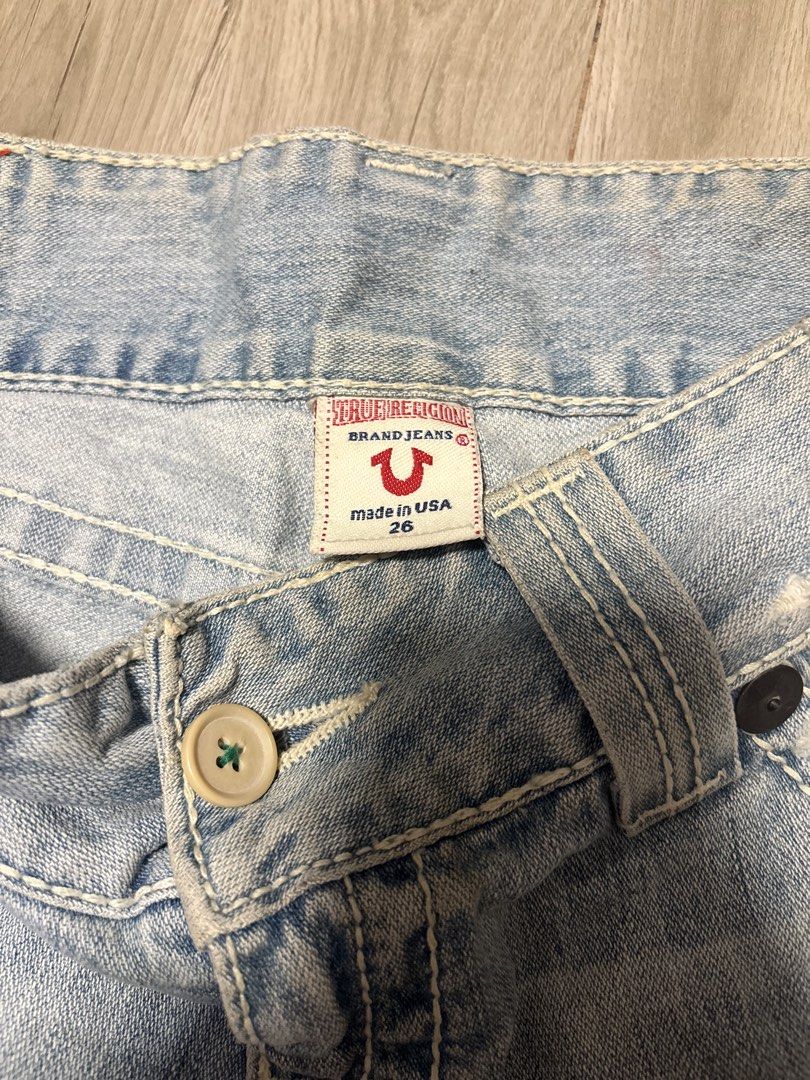 True religion (Category: Shorts) located in Cavite. Submitted by cesxyyylll (Listing ID 1468719084, Image 3). Description: Size 26.