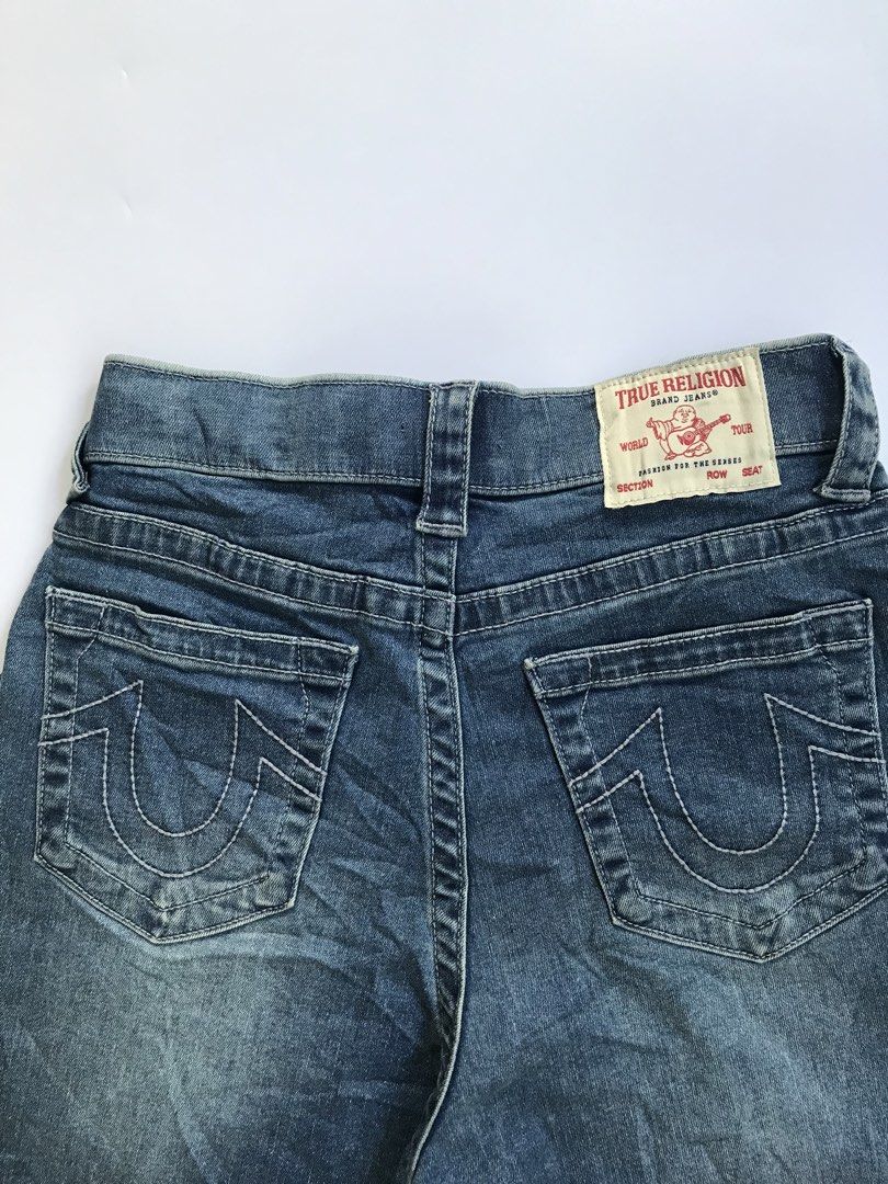 TRUE RELIGION JORTS (Category: Shorts) located in Aurora. Submitted by thrillthriftfinds123 (Listing ID 1468830843, Image 3). Description: TRUE RELIGION JORTS🔥 SIZE SMALL NO ISSUE GOOD CONDITION SOLID PANG PORMA 9.5 COLOR RATE .
