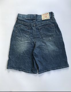 (Category: ) located in . Submitted by thrillthriftfinds123 (Listing ID 1468830843, Image 1). Description: .